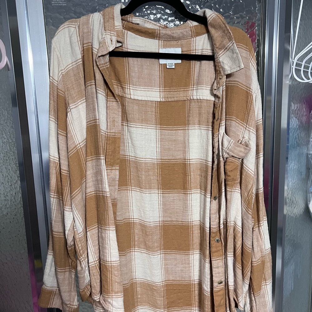 American Eagle Plaid Button Up